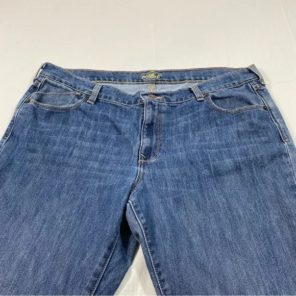 Old Navy Denim Ankle Jeans Casual Medium wash Midrise Short Straight Fit… - Picture 3 of 11